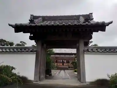陽泰院の山門・神門