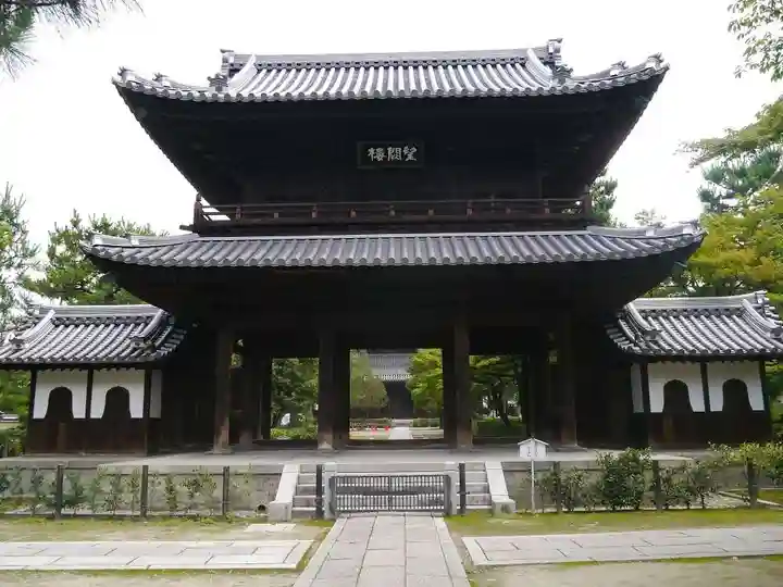 建仁寺(建仁禅寺)の山門・神門