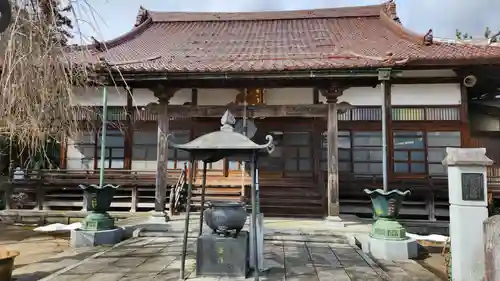 龍宝寺の本殿・本堂