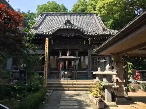 真福寺の本殿・本堂