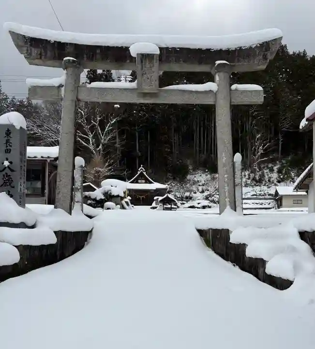 東長田大歳神社の鳥居