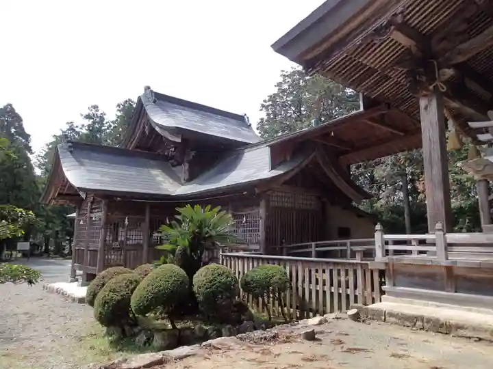 小村神社の本殿・本堂