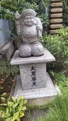 千栄院の像