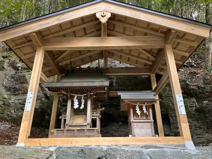 丹生川上神社(中社)(奈良県)
