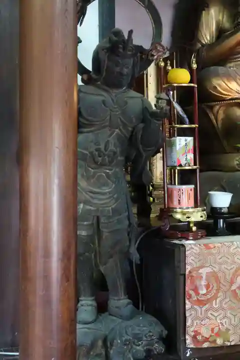 安養寺の像