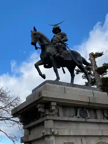 宮城縣護國神社の像