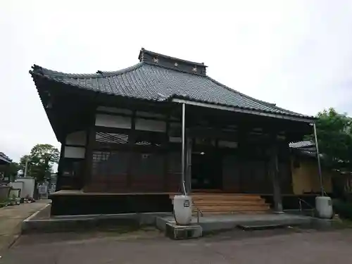 栄久寺の本殿・本堂