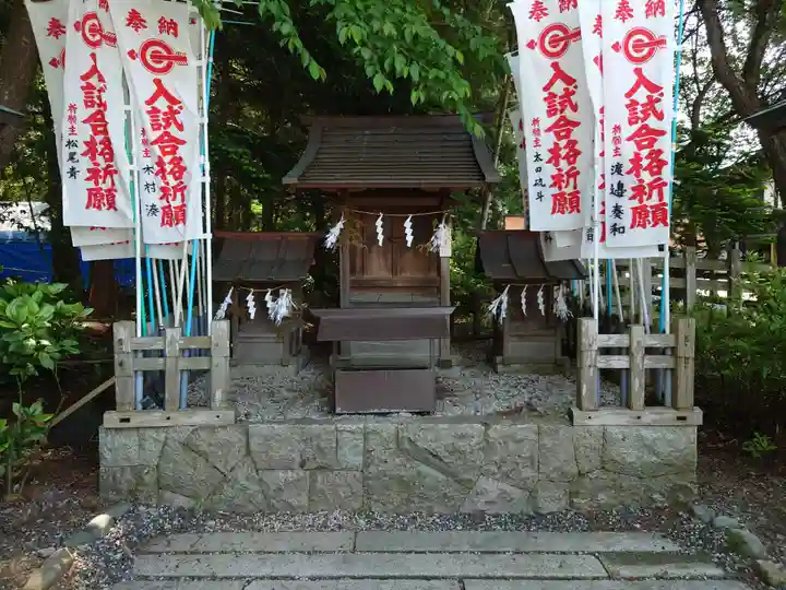 穂高神社本宮の末社・摂社