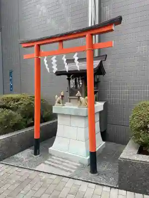 稲荷神社の{uncategorized: "未分類", other: "その他", undefined: "問題あり", building: "その他建物", grave: "お墓", sacred_gate: "鳥居", guardian: "狛犬", statue: "像", buddha: "仏像", history: "歴史", nature: "自然", garden: "庭園", animal: "動物", pagoda: "塔", temizu: "手水舎", mountain_gate: "山門・神門", sanctuary: "本殿・本堂", subordinate: "末社・摂社", art: "芸術", scenery: "景色", jizo: "地蔵", ema: "絵馬", goshuin: "御朱印", omikuji: "おみくじ", items: "授与品その他", amulet: "お守り", goshuincho: "御朱印帳", eats: "食事", festival: "お祭り", votive_dance: "神楽", shichigosan: "七五三参", wedding: "結婚式", experience: "体験その他", initially: "初詣", around: "周辺", anti_infection: "感染症対策"}