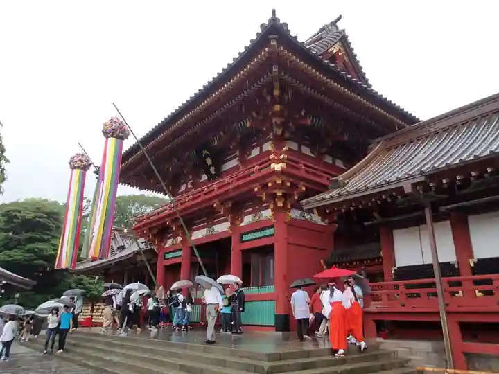 鶴岡八幡宮の山門・神門