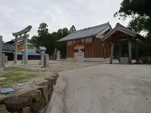 白山社の本殿・本堂