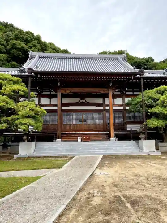 勝福寺の本殿・本堂