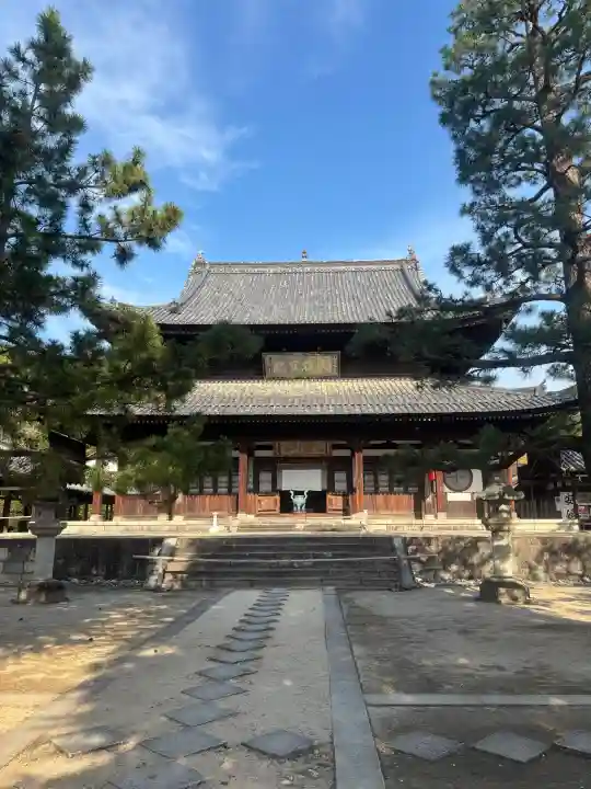 萬福寺の{uncategorized: "未分類", other: "その他", undefined: "問題あり", building: "その他建物", grave: "お墓", sacred_gate: "鳥居", guardian: "狛犬", statue: "像", buddha: "仏像", history: "歴史", nature: "自然", garden: "庭園", animal: "動物", pagoda: "塔", temizu: "手水舎", mountain_gate: "山門・神門", sanctuary: "本殿・本堂", subordinate: "末社・摂社", art: "芸術", scenery: "景色", jizo: "地蔵", ema: "絵馬", goshuin: "御朱印", omikuji: "おみくじ", items: "授与品その他", amulet: "お守り", goshuincho: "御朱印帳", eats: "食事", festival: "お祭り", votive_dance: "神楽", shichigosan: "七五三参", wedding: "結婚式", experience: "体験その他", initially: "初詣", around: "周辺", anti_infection: "感染症対策"}