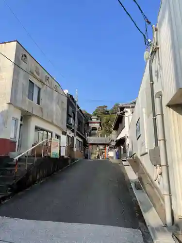 津照寺の周辺