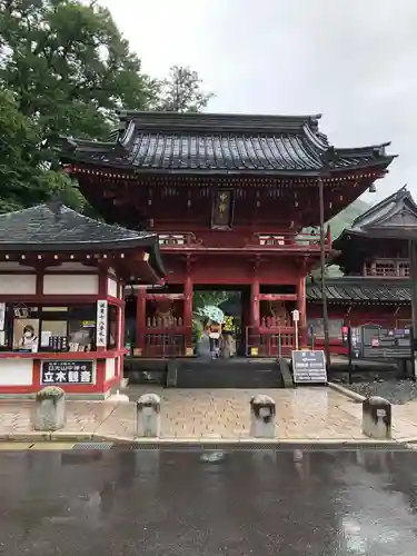 中禅寺の山門・神門