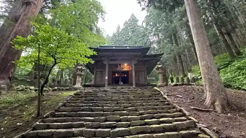 鳥越八幡神社(山形県)