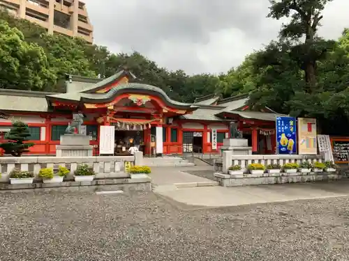 金神社の本殿