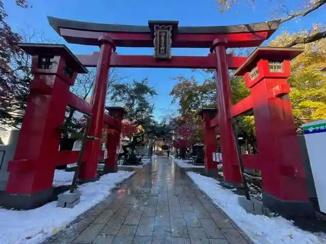 彌彦神社 (伊夜日子神社)の鳥居