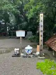 都萬神社の建物その他