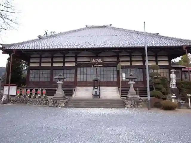 極楽寺の本殿・本堂