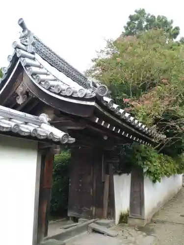 長岳寺の山門