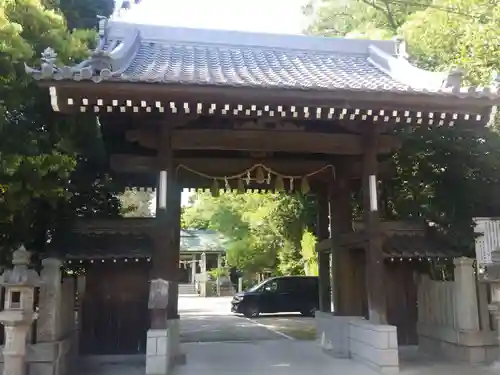 稗田神社の山門