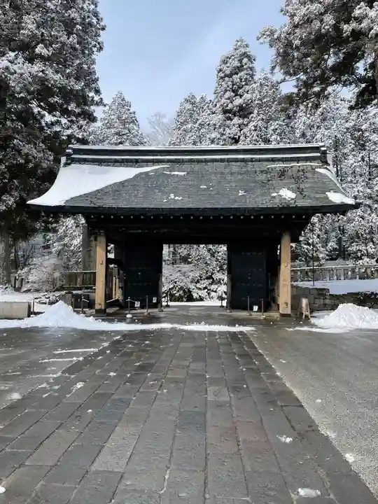輪王寺の山門・神門