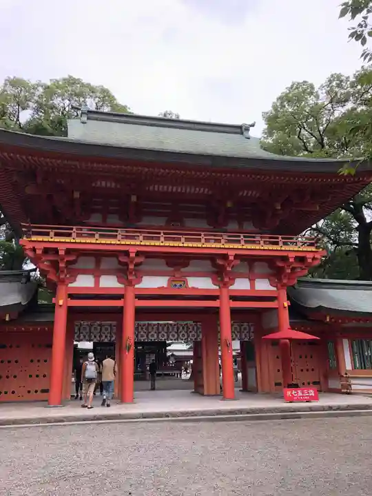武蔵一宮氷川神社の山門・神門