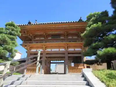 総持寺の山門・神門