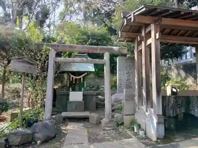 前原御嶽神社の{uncategorized: "未分類", other: "その他", undefined: "問題あり", building: "その他建物", grave: "お墓", sacred_gate: "鳥居", guardian: "狛犬", statue: "像", buddha: "仏像", history: "歴史", nature: "自然", garden: "庭園", animal: "動物", pagoda: "塔", temizu: "手水舎", mountain_gate: "山門・神門", sanctuary: "本殿・本堂", subordinate: "末社・摂社", art: "芸術", scenery: "景色", jizo: "地蔵", ema: "絵馬", goshuin: "御朱印", omikuji: "おみくじ", items: "授与品その他", amulet: "お守り", goshuincho: "御朱印帳", eats: "食事", festival: "お祭り", votive_dance: "神楽", shichigosan: "七五三参", wedding: "結婚式", experience: "体験その他", initially: "初詣", around: "周辺", anti_infection: "感染症対策"}
