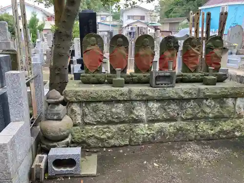 荘厳寺の地蔵