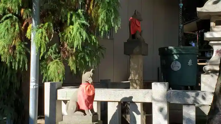 稲荷神社の狛犬