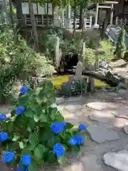 上川神社の庭園