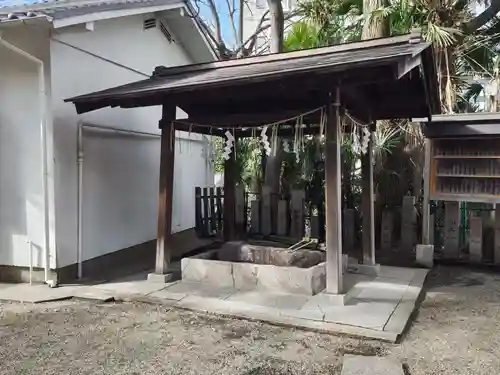 安居神社の手水