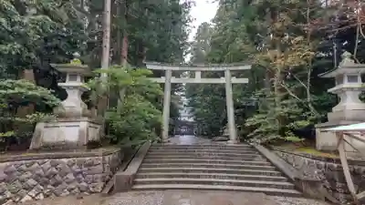 彌彦神社の鳥居