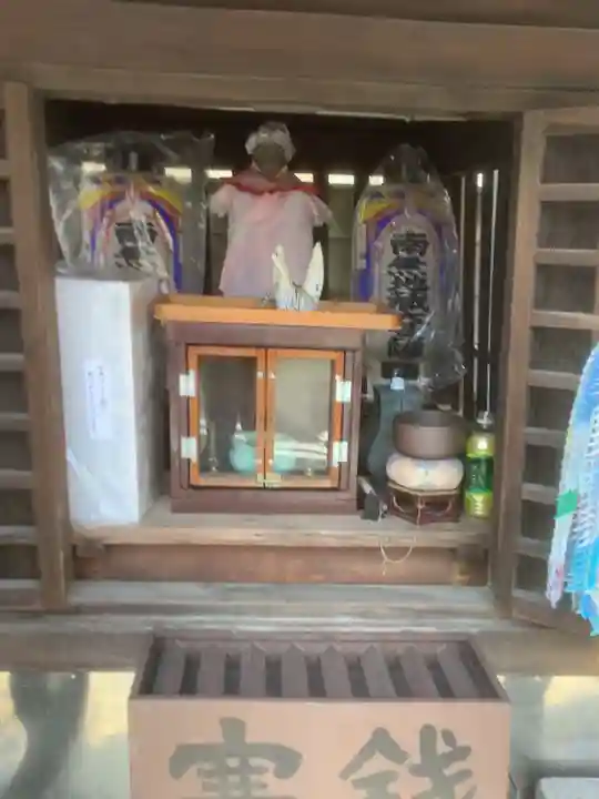 四ツ山地蔵堂の地蔵