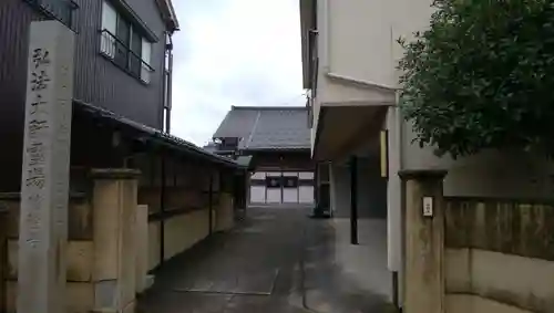 勝隆寺の周辺