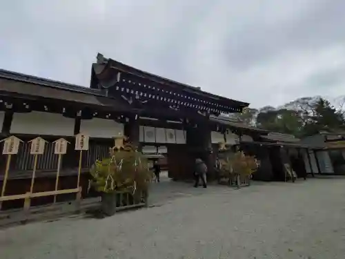 賀茂御祖神社（下鴨神社）の{uncategorized: "未分類", other: "その他", undefined: "問題あり", building: "その他建物", grave: "お墓", sacred_gate: "鳥居", guardian: "狛犬", statue: "像", buddha: "仏像", history: "歴史", nature: "自然", garden: "庭園", animal: "動物", pagoda: "塔", temizu: "手水舎", mountain_gate: "山門・神門", sanctuary: "本殿・本堂", subordinate: "末社・摂社", art: "芸術", scenery: "景色", jizo: "地蔵", ema: "絵馬", goshuin: "御朱印", omikuji: "おみくじ", items: "授与品その他", amulet: "お守り", goshuincho: "御朱印帳", eats: "食事", festival: "お祭り", votive_dance: "神楽", shichigosan: "七五三参", wedding: "結婚式", experience: "体験その他", initially: "初詣", around: "周辺", anti_infection: "感染症対策"}