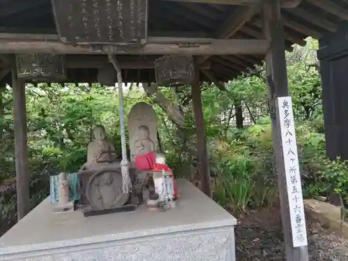 清泰寺の末社