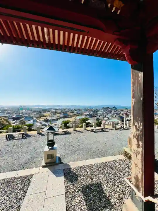 那古寺の{uncategorized: "未分類", other: "その他", undefined: "問題あり", building: "その他建物", grave: "お墓", sacred_gate: "鳥居", guardian: "狛犬", statue: "像", buddha: "仏像", history: "歴史", nature: "自然", garden: "庭園", animal: "動物", pagoda: "塔", temizu: "手水舎", mountain_gate: "山門・神門", sanctuary: "本殿・本堂", subordinate: "末社・摂社", art: "芸術", scenery: "景色", jizo: "地蔵", ema: "絵馬", goshuin: "御朱印", omikuji: "おみくじ", items: "授与品その他", amulet: "お守り", goshuincho: "御朱印帳", eats: "食事", festival: "お祭り", votive_dance: "神楽", shichigosan: "七五三参", wedding: "結婚式", experience: "体験その他", initially: "初詣", around: "周辺", anti_infection: "感染症対策"}
