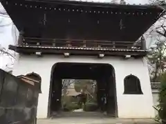 元慶寺の山門