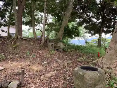 神社(名称不明)の手水舎