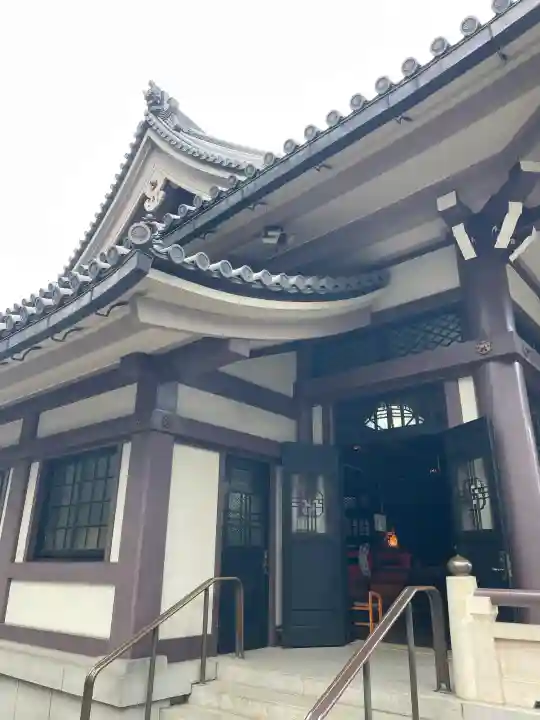とげぬき地蔵尊 高岩寺の{uncategorized: "未分類", other: "その他", undefined: "問題あり", building: "その他建物", grave: "お墓", sacred_gate: "鳥居", guardian: "狛犬", statue: "像", buddha: "仏像", history: "歴史", nature: "自然", garden: "庭園", animal: "動物", pagoda: "塔", temizu: "手水舎", mountain_gate: "山門・神門", sanctuary: "本殿・本堂", subordinate: "末社・摂社", art: "芸術", scenery: "景色", jizo: "地蔵", ema: "絵馬", goshuin: "御朱印", omikuji: "おみくじ", items: "授与品その他", amulet: "お守り", goshuincho: "御朱印帳", eats: "食事", festival: "お祭り", votive_dance: "神楽", shichigosan: "七五三参", wedding: "結婚式", experience: "体験その他", initially: "初詣", around: "周辺", anti_infection: "感染症対策"}