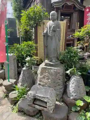 厳浄院の{uncategorized: "未分類", other: "その他", undefined: "問題あり", building: "その他建物", grave: "お墓", sacred_gate: "鳥居", guardian: "狛犬", statue: "像", buddha: "仏像", history: "歴史", nature: "自然", garden: "庭園", animal: "動物", pagoda: "塔", temizu: "手水舎", mountain_gate: "山門・神門", sanctuary: "本殿・本堂", subordinate: "末社・摂社", art: "芸術", scenery: "景色", jizo: "地蔵", ema: "絵馬", goshuin: "御朱印", omikuji: "おみくじ", items: "授与品その他", amulet: "お守り", goshuincho: "御朱印帳", eats: "食事", festival: "お祭り", votive_dance: "神楽", shichigosan: "七五三参", wedding: "結婚式", experience: "体験その他", initially: "初詣", around: "周辺", anti_infection: "感染症対策"}