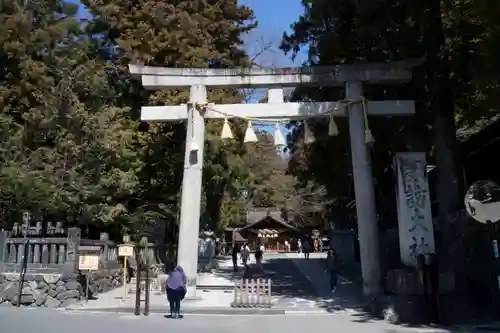 諏訪大社下社春宮の鳥居