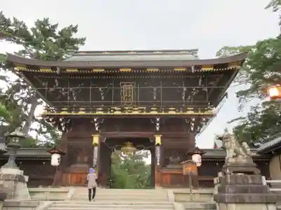 北野天満宮の山門・神門