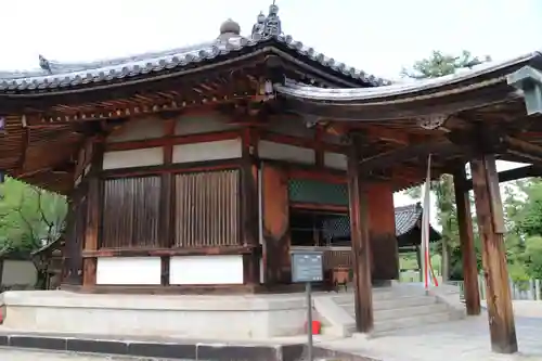 法隆寺の本殿