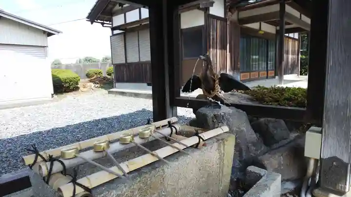 宇波西神社の手水舎