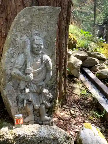 早池峰神社の仏像