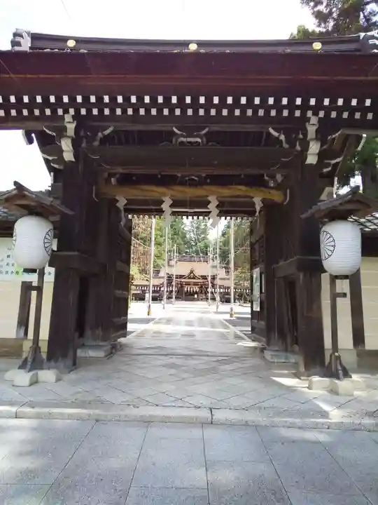 多賀大社の山門・神門